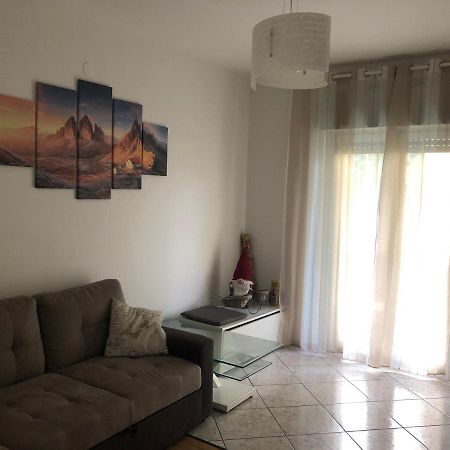 Casa Di Max - Private Room In Apartment With Shared Bathroom Free Parking Bolzano Bagian luar foto
